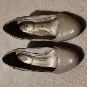 Tan Life Stride Wedges Size 6 Soft Systems